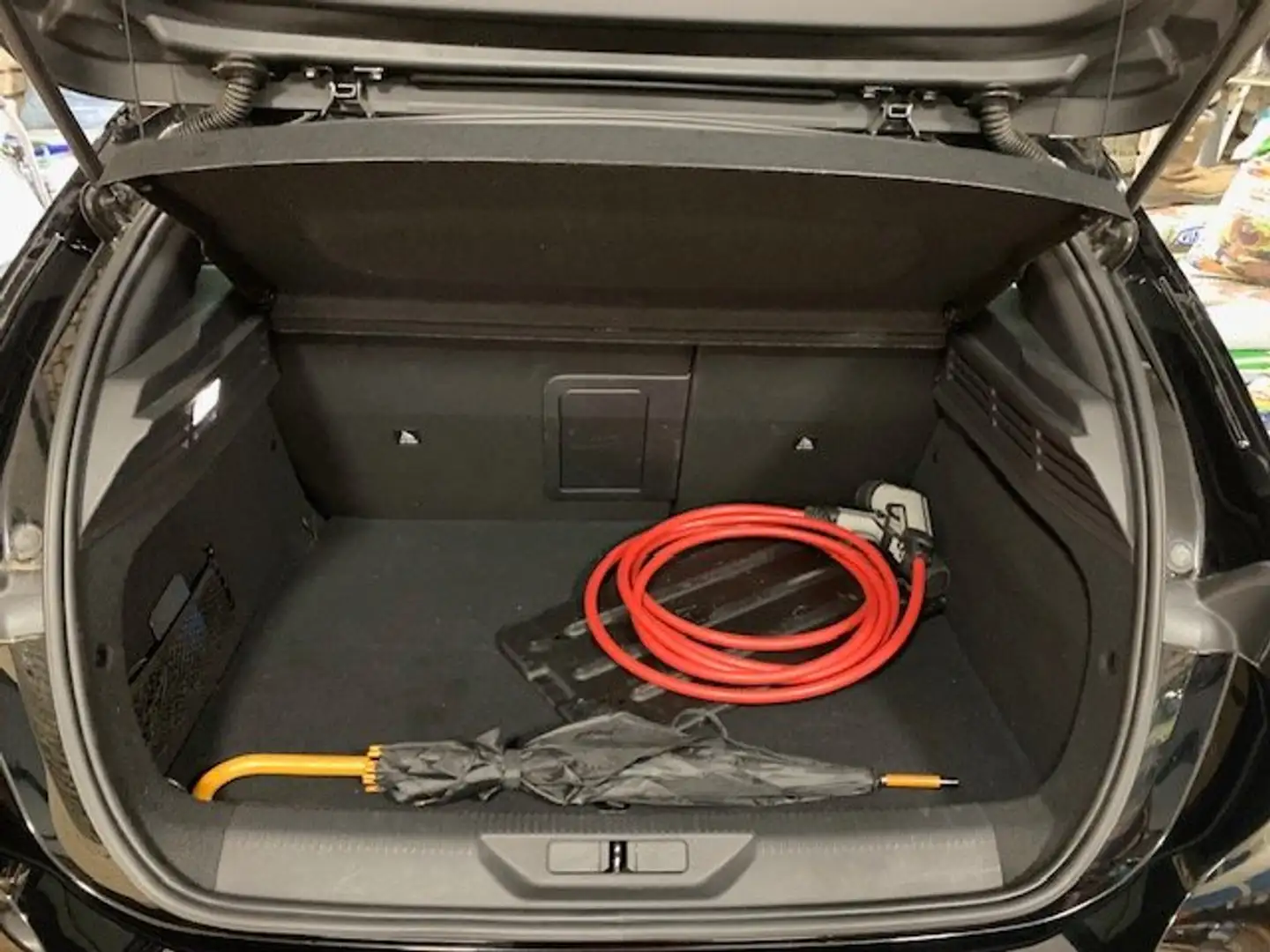 Peugeot 308 308 Hybrid 180 e-EAT8 Allure Noir - 2