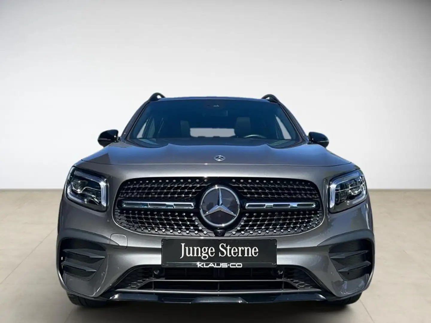 Mercedes-Benz GLB 200 AMG Style Gris - 2