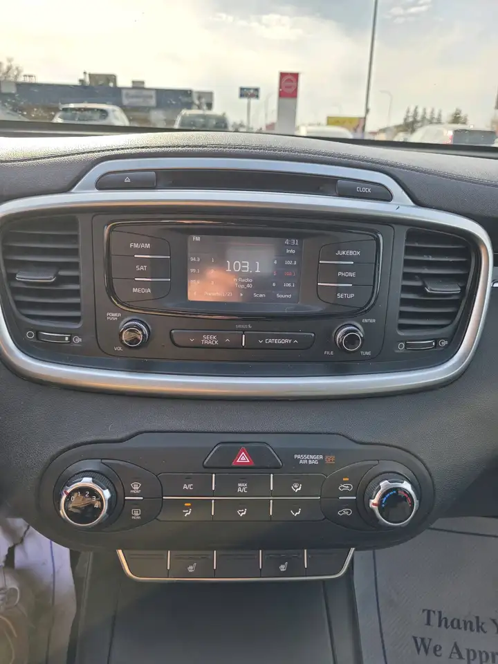 Kia Sorento снимка Kia Sorento