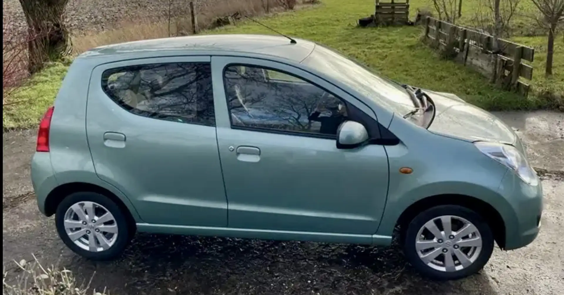 Suzuki Alto 1.0 Exclusive Vert - 2
