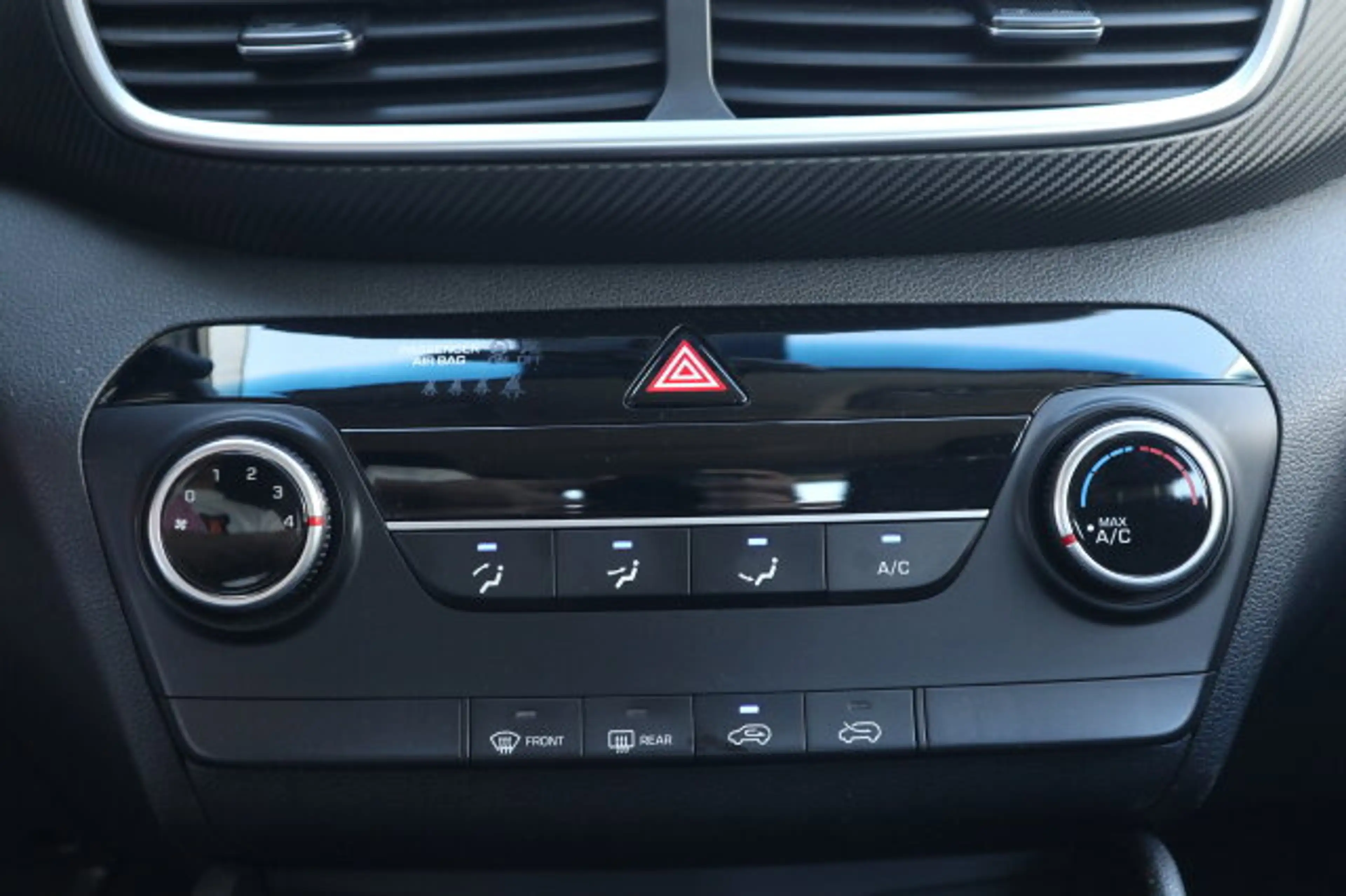 Hyundai TUCSON Tucson 1.6 Advantage 2WD Navi/Klima/PDC/eFH./LM BC — photo 19