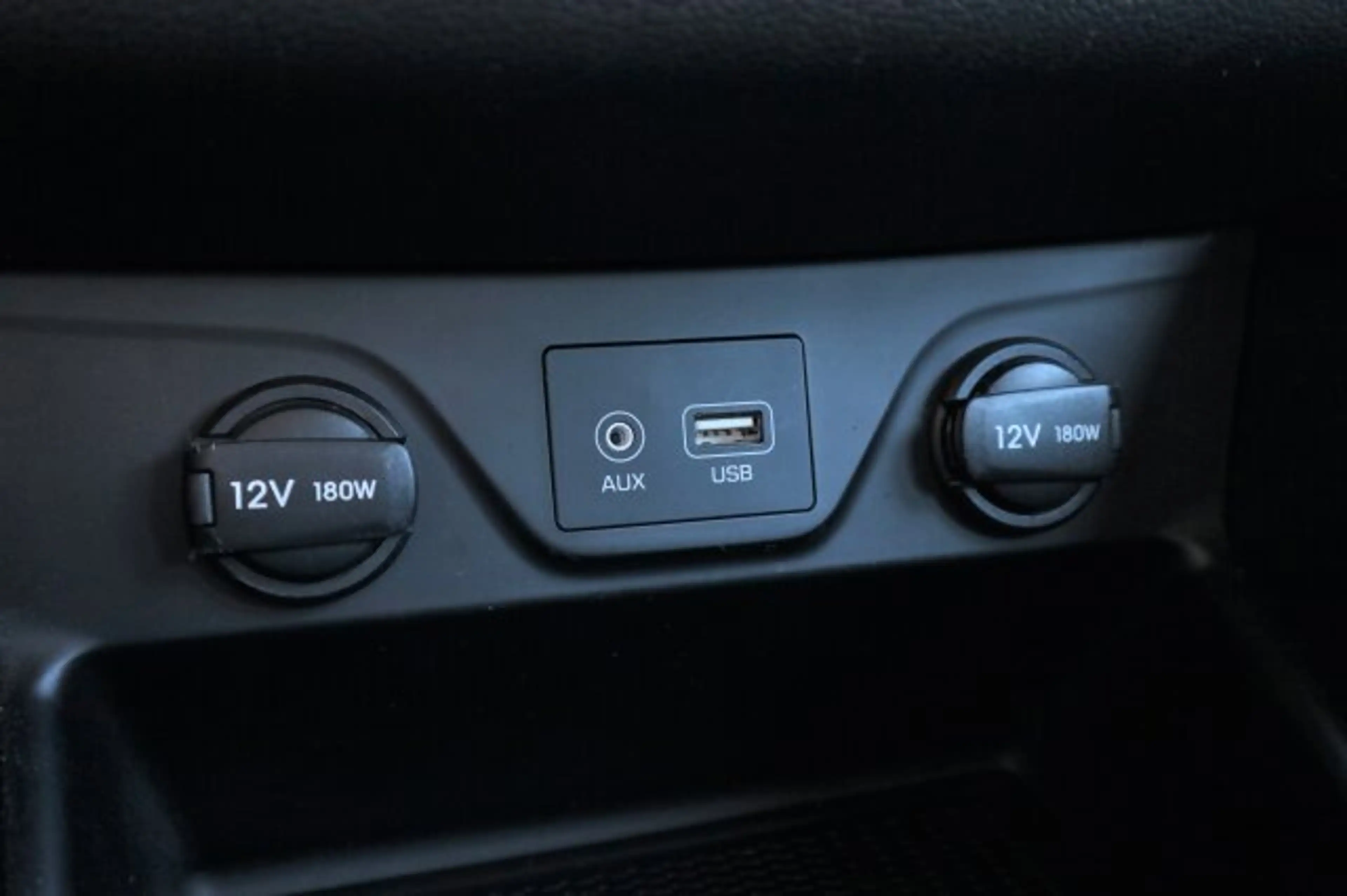Hyundai TUCSON Tucson 1.6 Advantage 2WD Navi/Klima/PDC/eFH./LM BC — photo 20