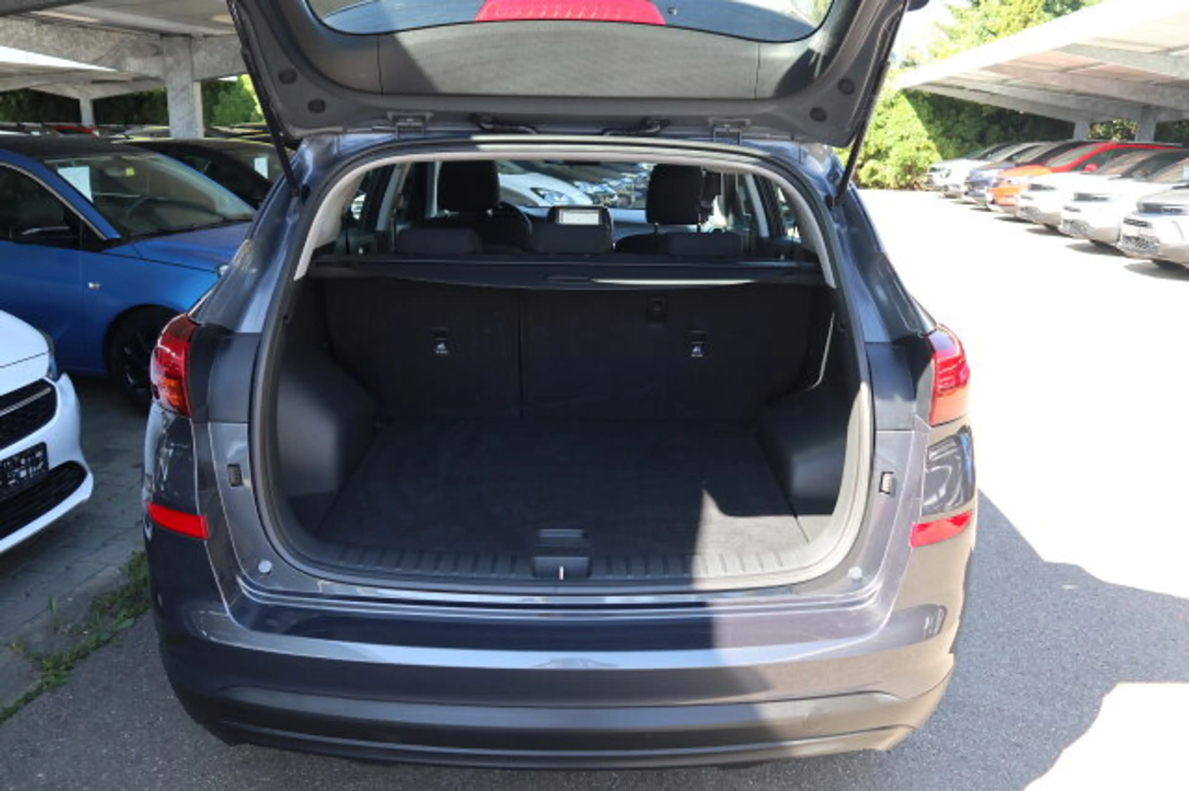 Hyundai TUCSON Tucson 1.6 Advantage 2WD Navi/Klima/PDC/eFH./LM BC — photo 24
