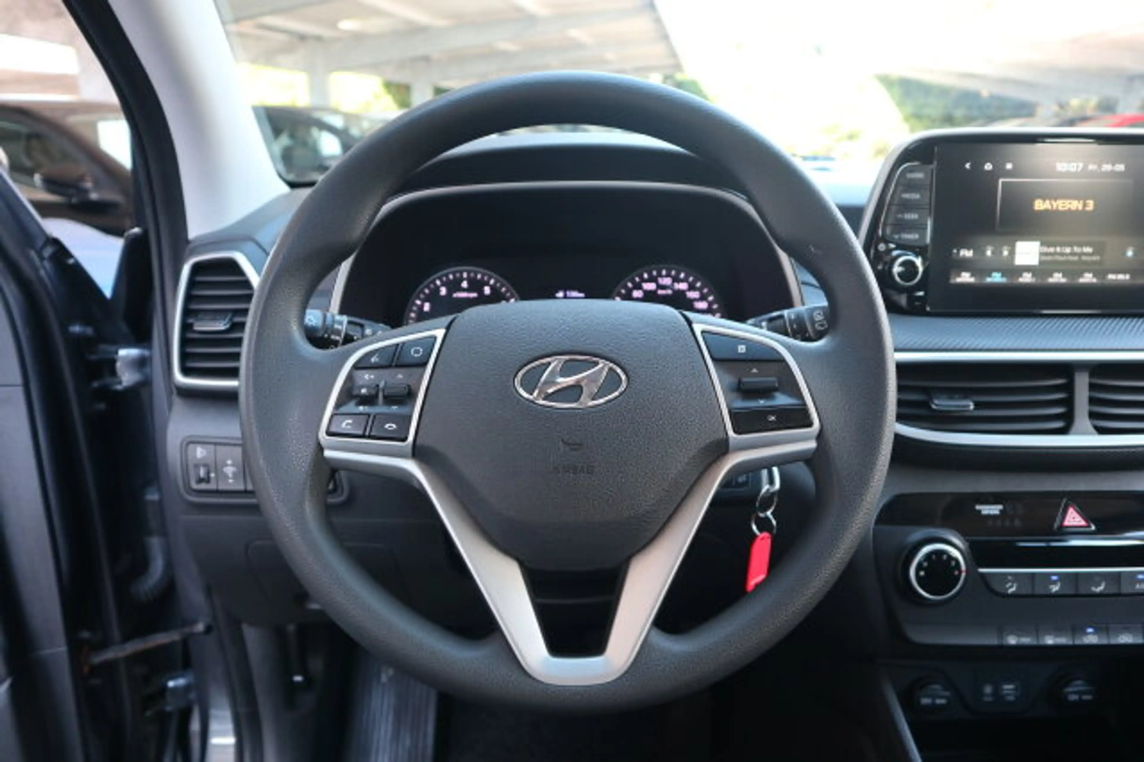 Hyundai TUCSON Tucson 1.6 Advantage 2WD Navi/Klima/PDC/eFH./LM BC — photo 12