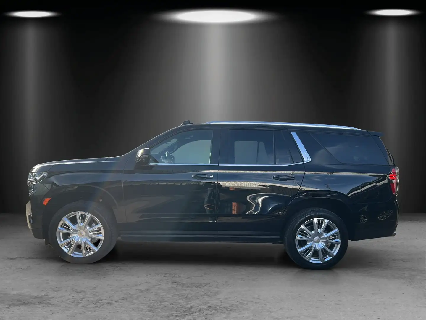 Chevrolet Tahoe High Country LUFT/FOND-ENT/LED/AHK/BOSE Zwart - 2