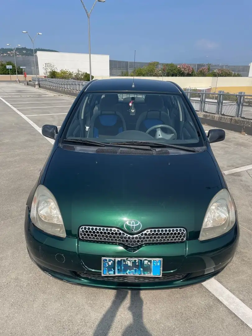 Toyota Yaris Yaris I 2001 5p 1.0 Sol Verde - 1