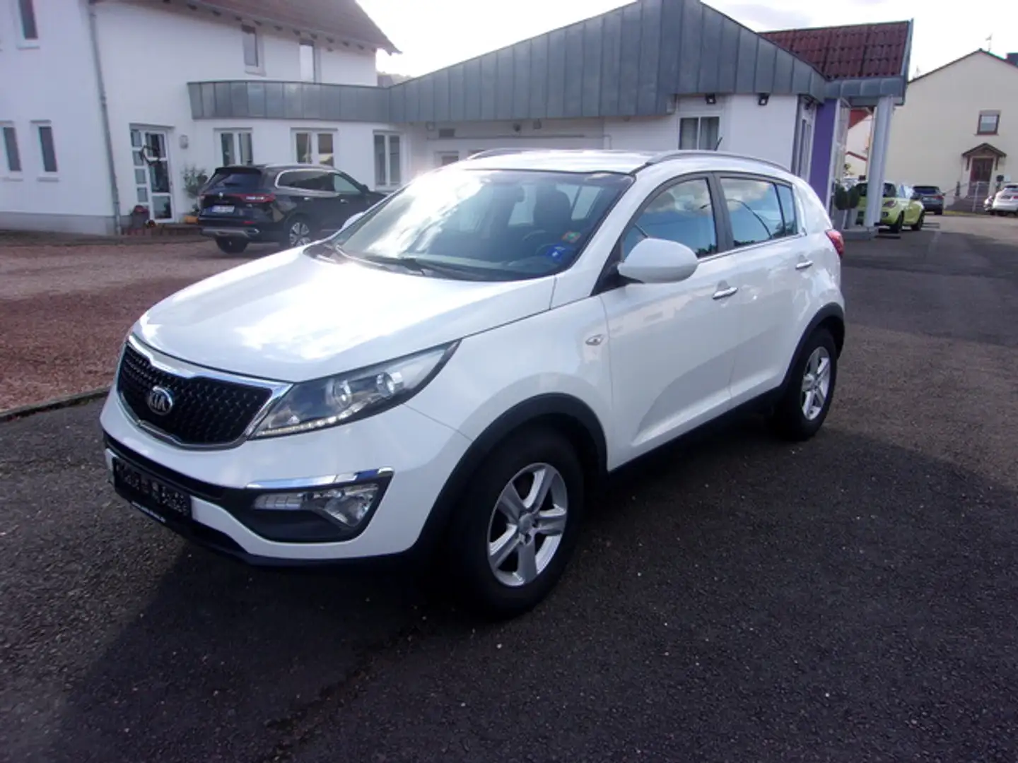 Kia Sportage Edition 7 Klimaat SHZ ALU PDC Weiß - 1