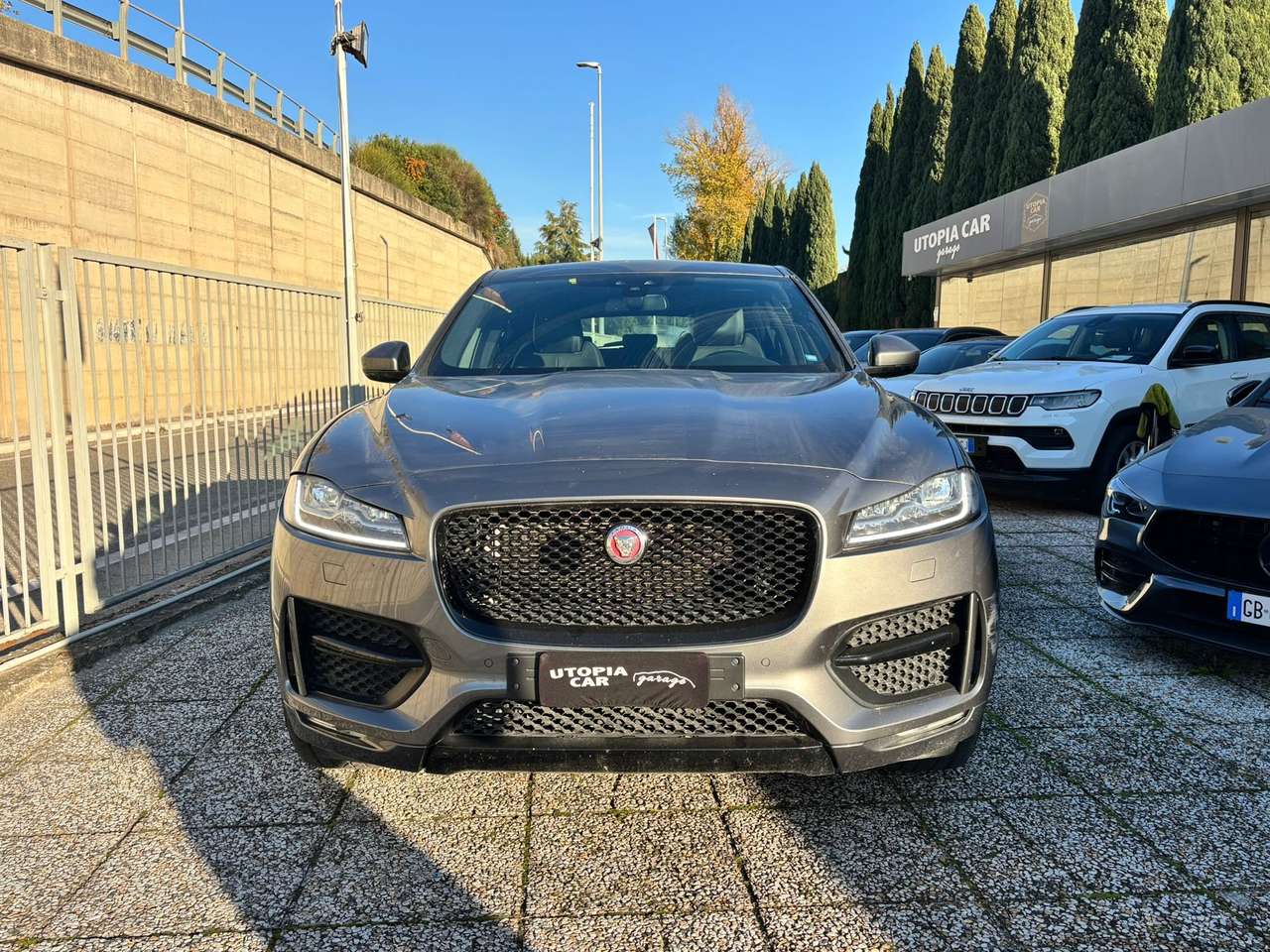 Jaguar F-Pace 2.0 R-Sport 180 cv