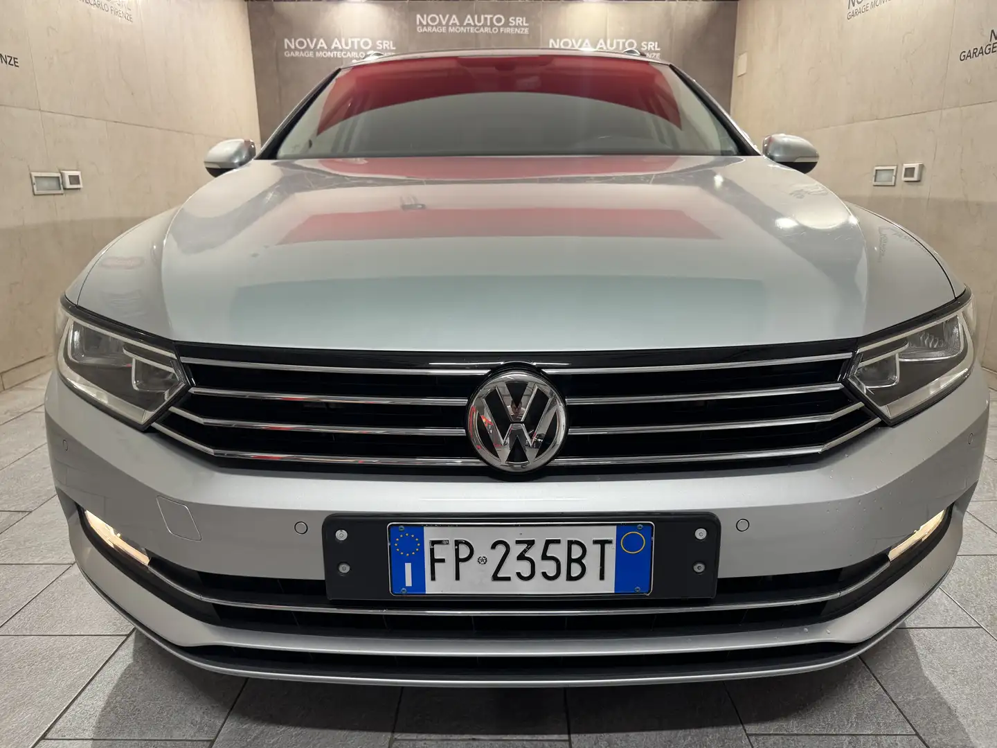 Volkswagen Passat Variant Passat VIII 2015 Variant 2.0 tdi Highline 150cv Argento - 1