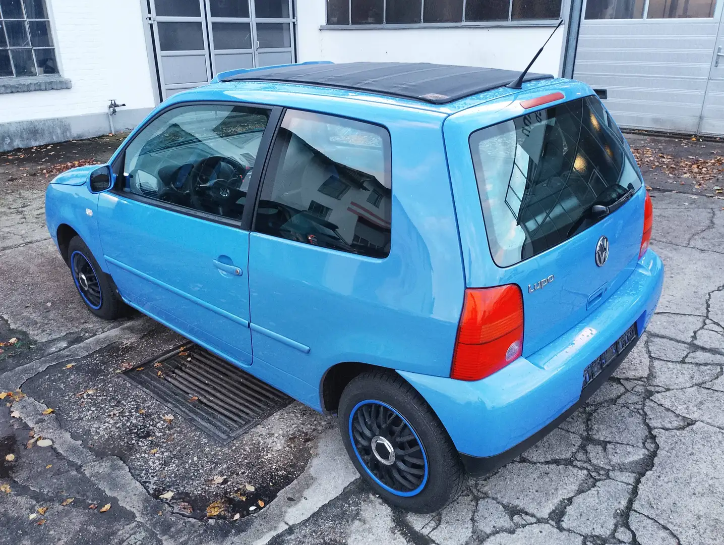 Volkswagen Lupo Lupo 1.0 Blau - 2