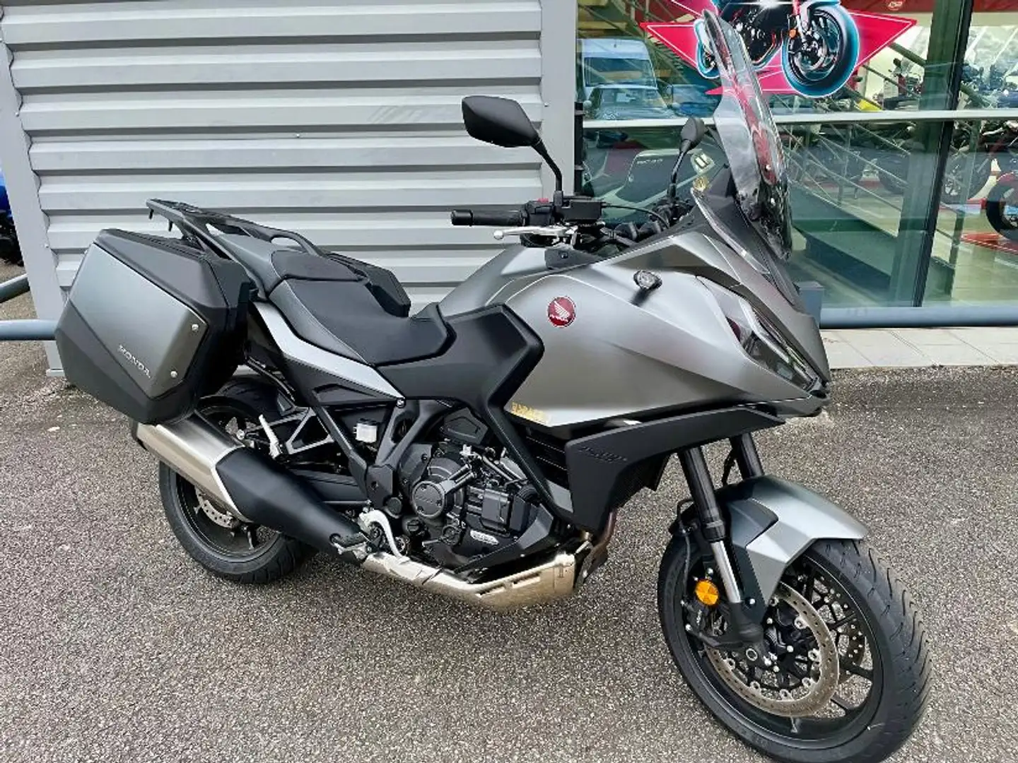 Honda NT 1100 Gris - 1