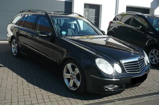 Mercedes-Benz E 220 E-Klasse T-Modell Diesel T CDI Automatik Avantgarde DPF