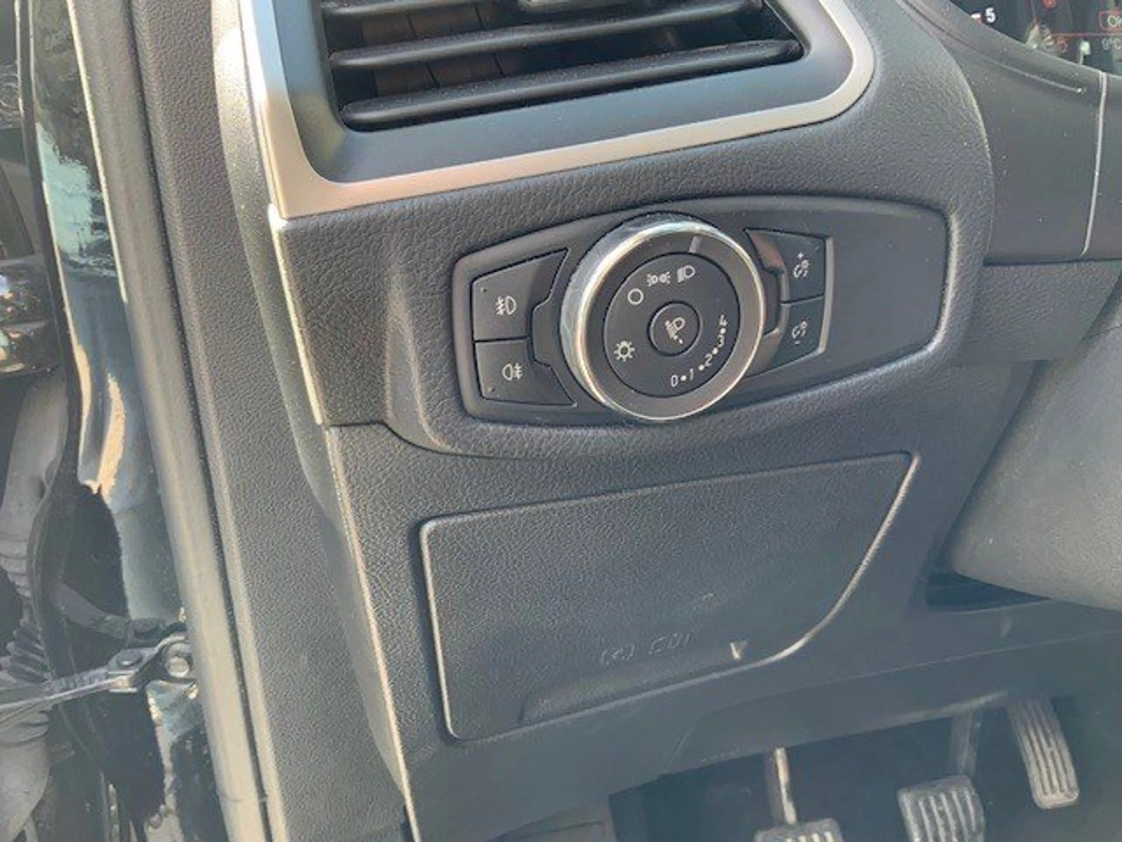 Ford Galaxy 2,0 TDCi Business Start/Stopp AV Abnehmbar — photo 14