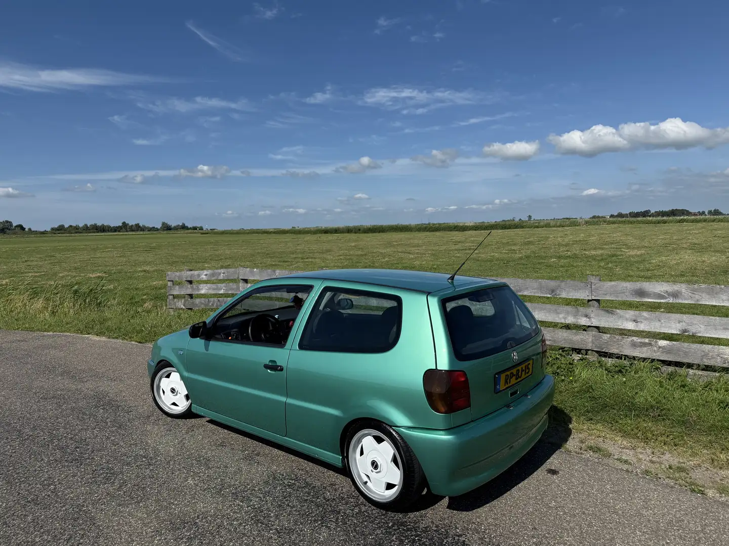 Volkswagen Polo 1.6 Vert - 1