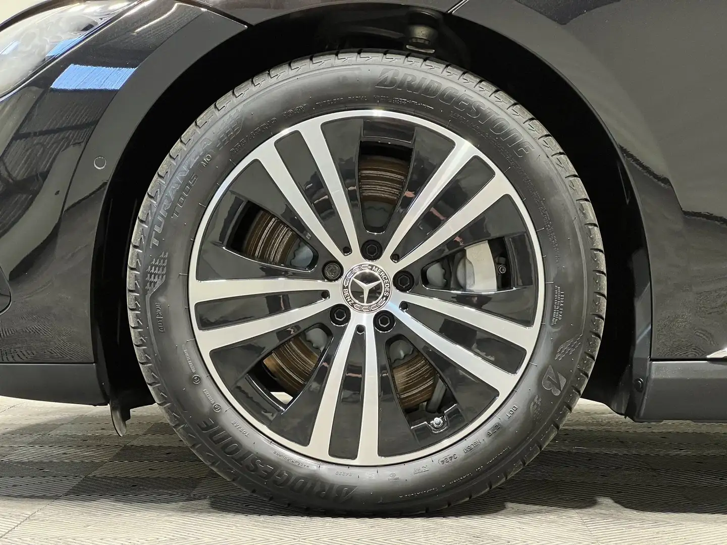 Mercedes-Benz EQE 300 Premium DIGITAL+Burm+360°+Distr.+HA-4,5° Schwarz - 2