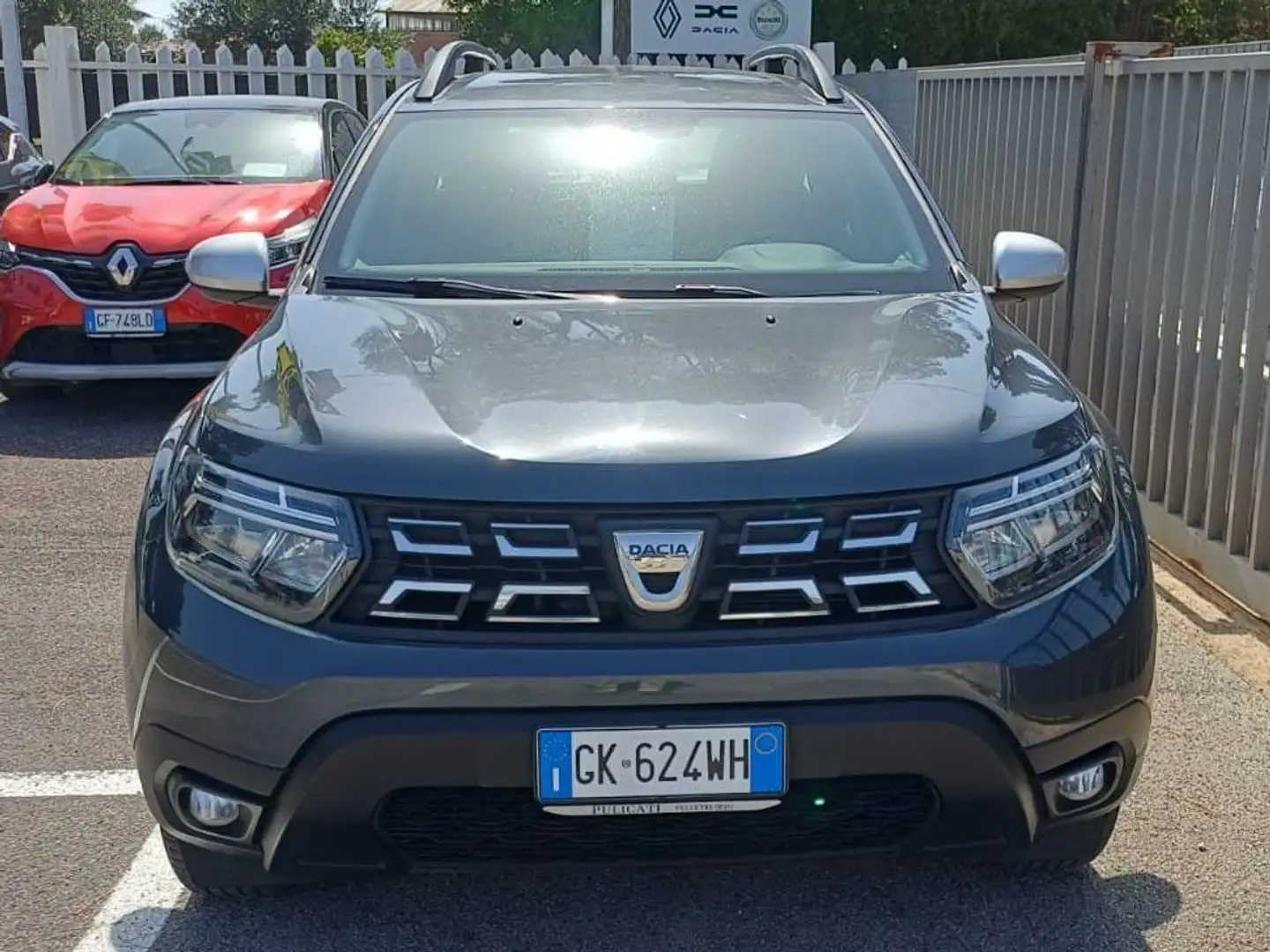 Dacia Duster Duster II 2021 1.0 tce Comfort Gpl 4x2 100cv Grigio - 1