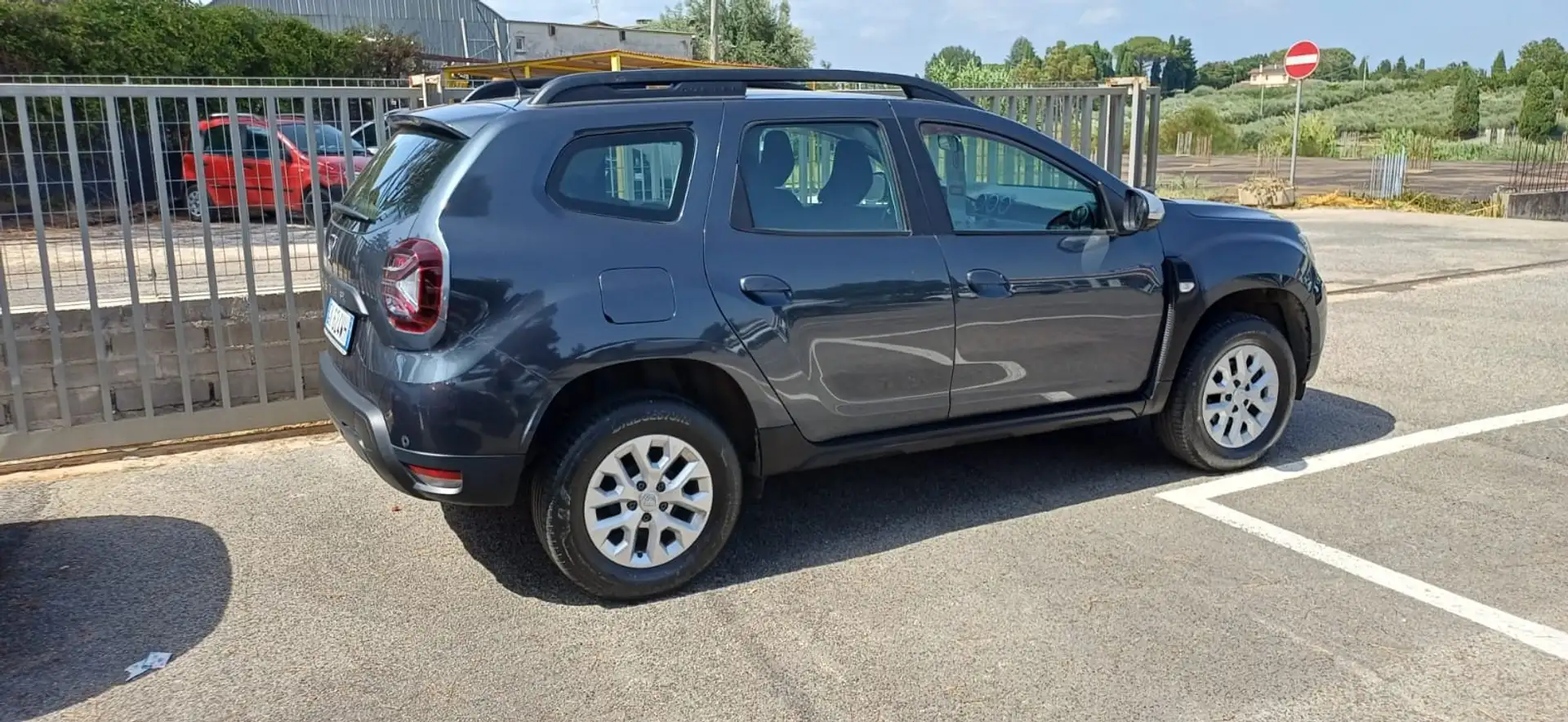 Dacia Duster Duster II 2021 1.0 tce Comfort Gpl 4x2 100cv Grigio - 2