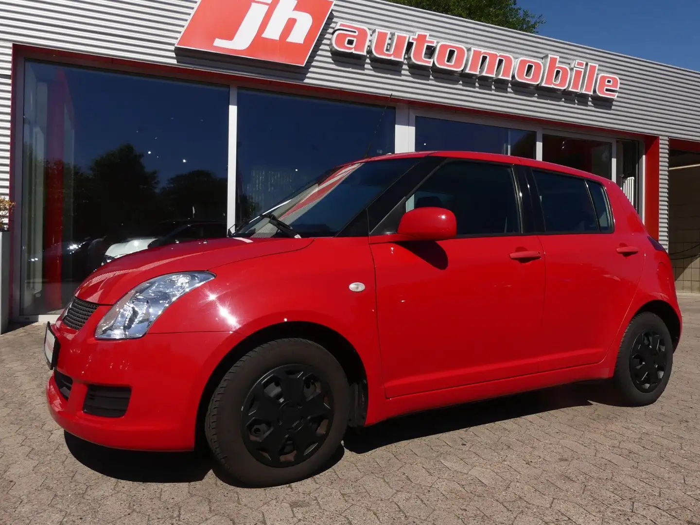 Suzuki Swift Lim. Club*Klima*AUX/USB*8-fach Rosso - 1