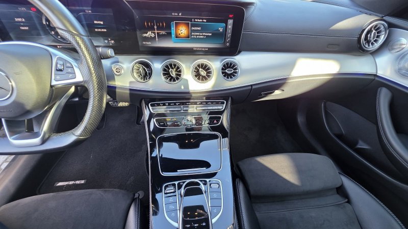 Mercedes-Benz E 220 d AMG-Line 9G-tronic AMG Navi Kamera LED Burmester — photo 15