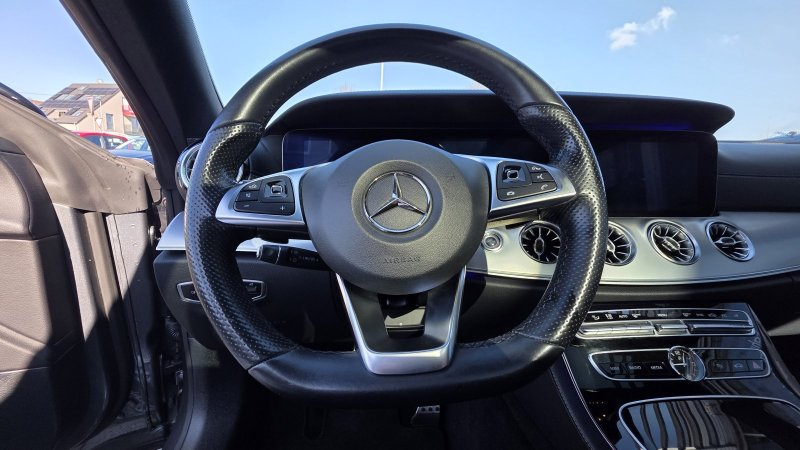 Mercedes-Benz E 220 d AMG-Line 9G-tronic AMG Navi Kamera LED Burmester — photo 13