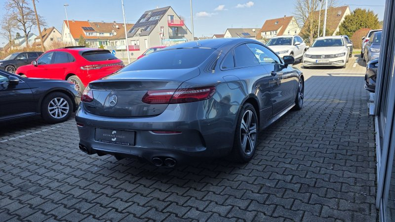 Mercedes-Benz E 220 d AMG-Line 9G-tronic AMG Navi Kamera LED Burmester — photo 5