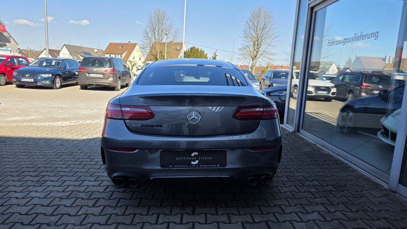 Mercedes-Benz E 220 d AMG-Line 9G-tronic AMG Navi Kamera LED Burmester — photo 4