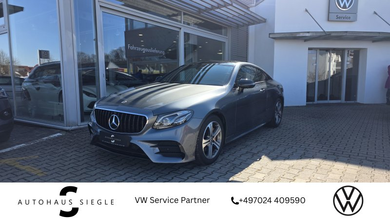 Mercedes-Benz E 220 d AMG-Line 9G-tronic AMG Navi Kamera LED Burmester