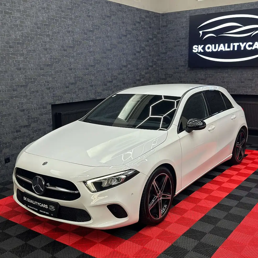 Mercedes-Benz A 180 d Black line Aut Bianco - 2