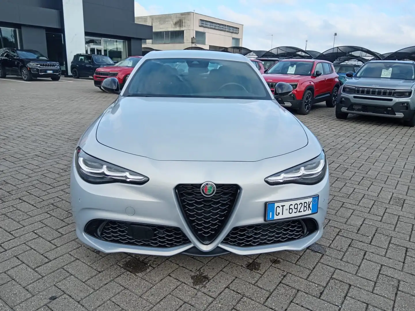 Alfa Romeo Giulia Giulia 2.0 Turbo 280 CV AT8 AWD Q4 Sprint Zilver - 2