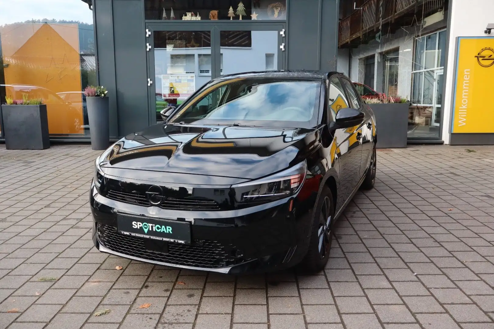 Opel Corsa F GS Zwart - 1