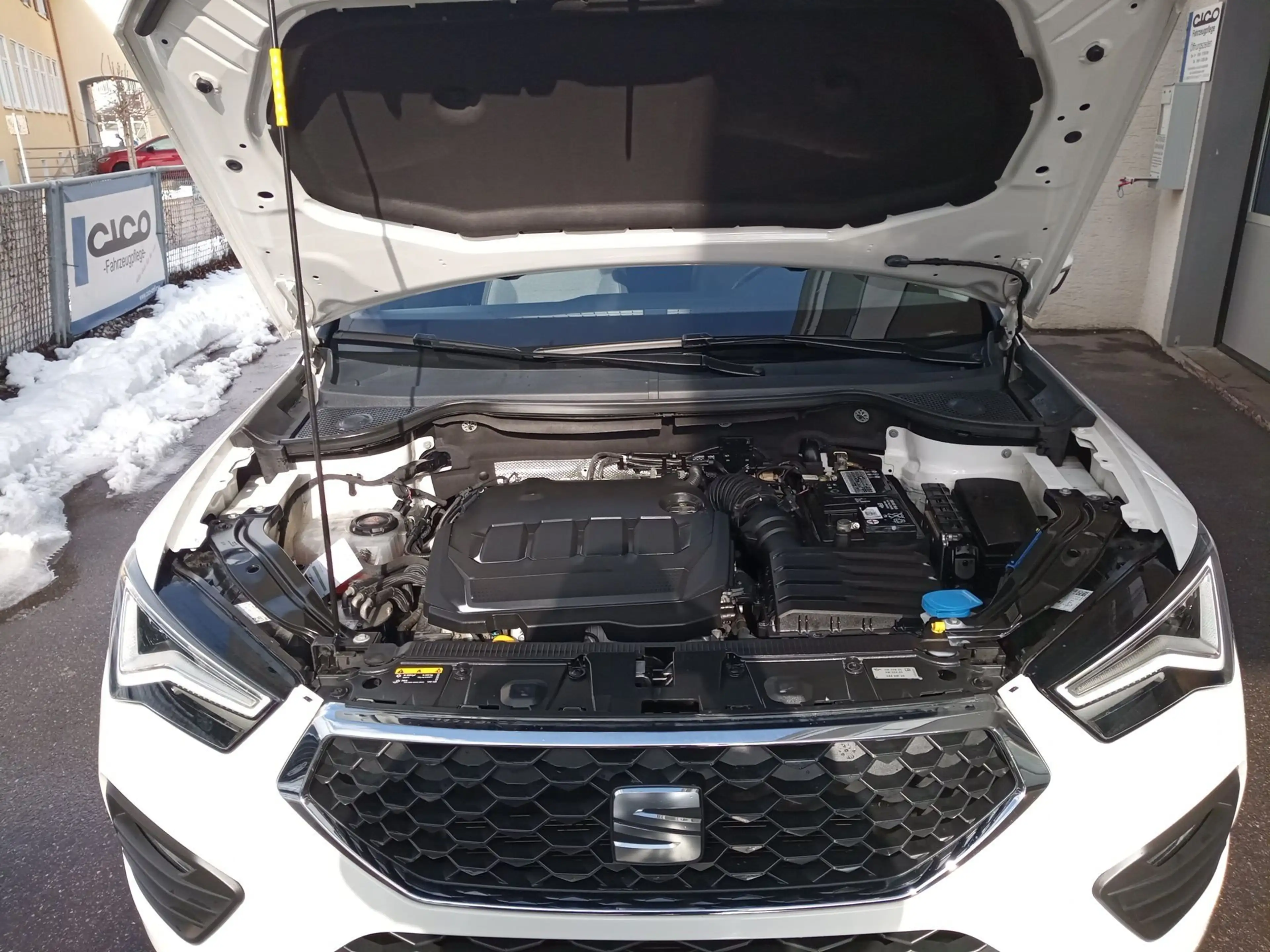 SEAT Ateca 2.0 TDI DSG Style 4Drive Navi. LED. Einparkhilfe — photo 9