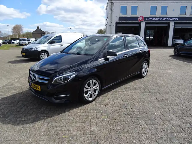 Mercedes-Benz B 180 B180 122PK Ambition