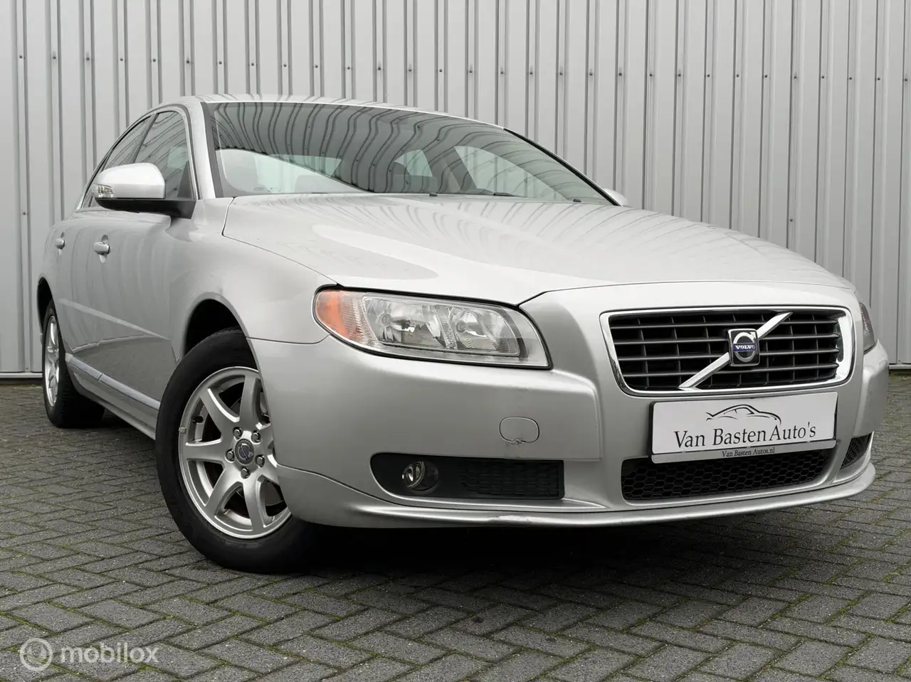 Volvo S80