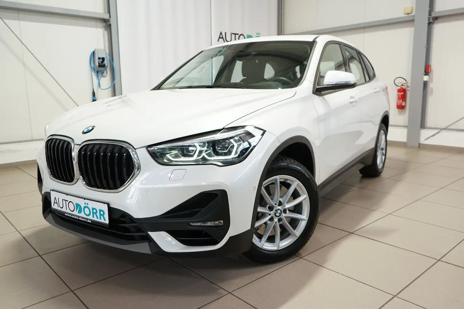 BMW X1 xDrive25i Leder+ACC+Panorama+Kamera+Memory Weiß - 1