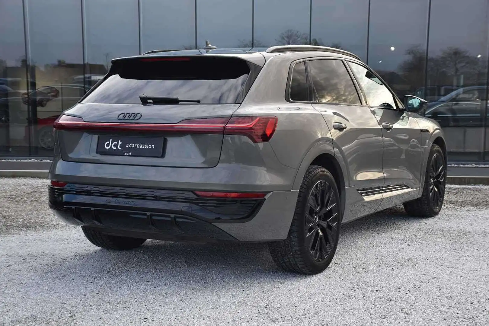 Audi Q8 e-tron 55 Quattro S line Air suspension AHK Gris - 2