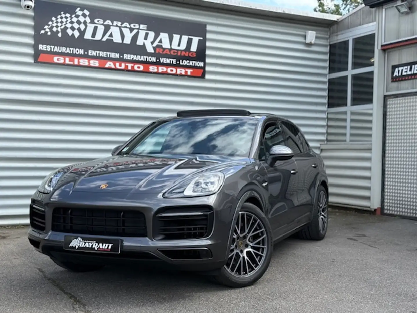 Porsche Cayenne III 3.0 V6 462 E-HYBRID SPORT DESIGN - 1