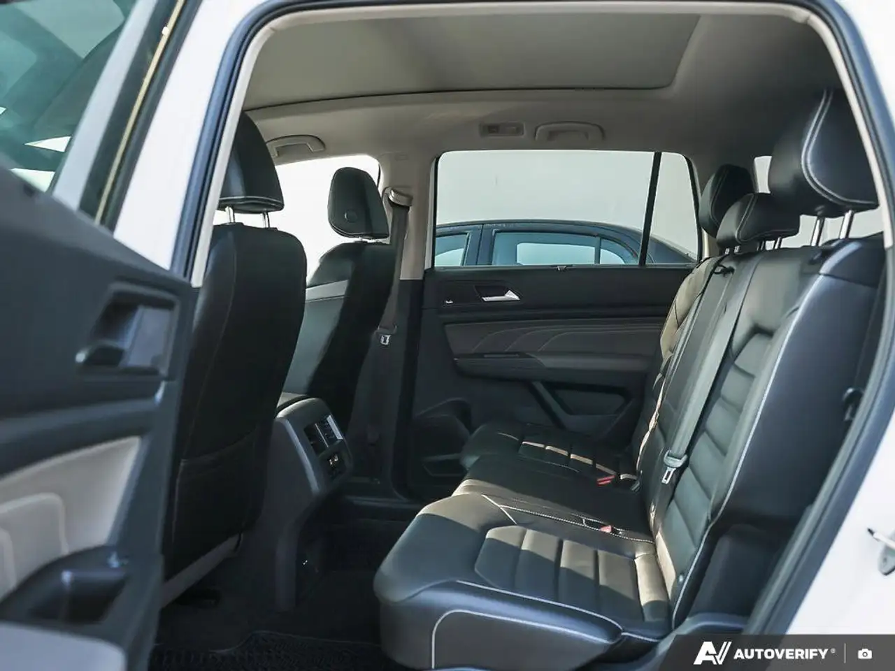 Volkswagen Atlas снимка Volkswagen Atlas