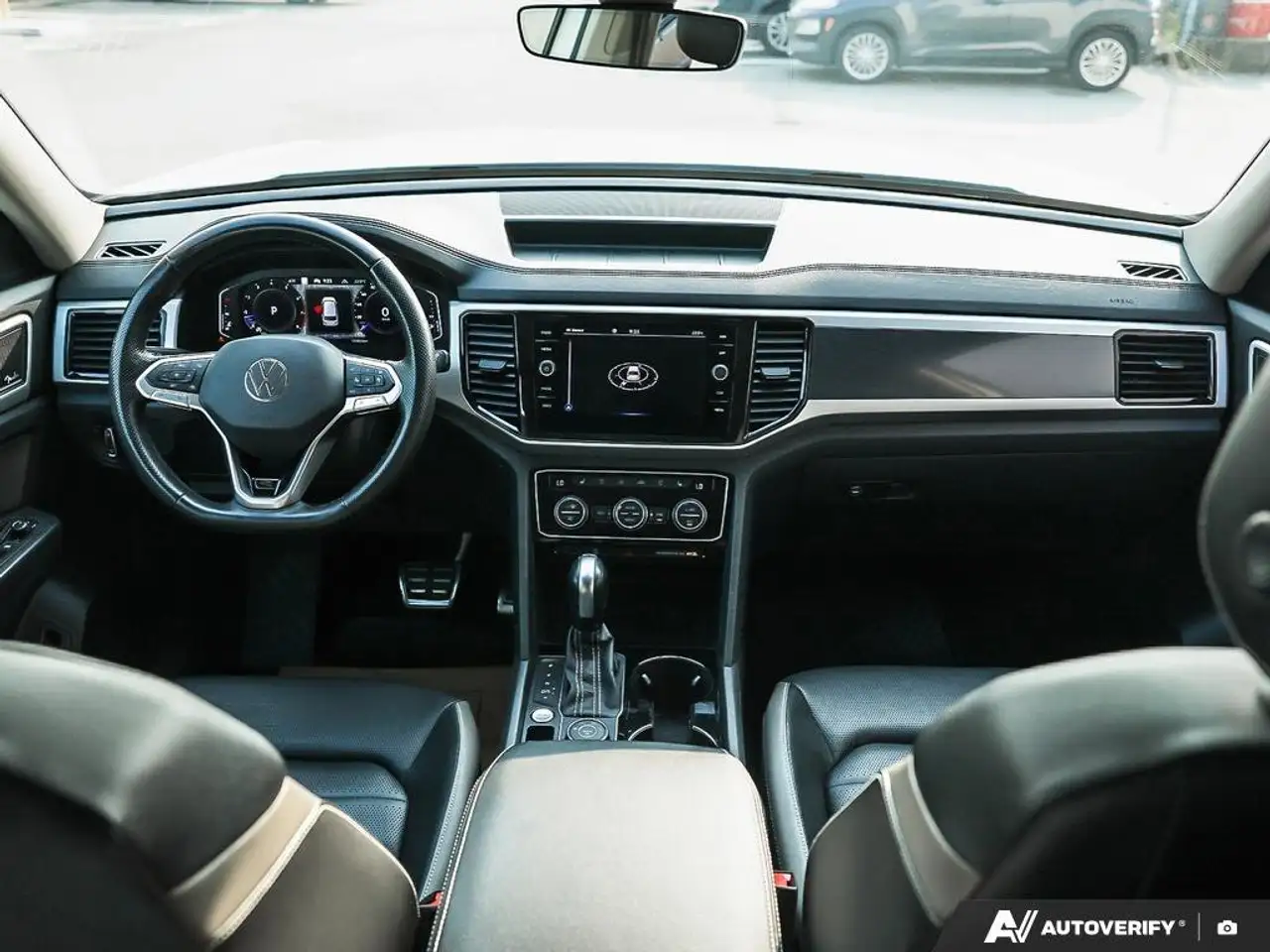 Volkswagen Atlas снимка Volkswagen Atlas