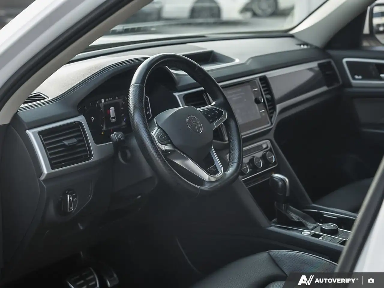 Volkswagen Atlas снимка Volkswagen Atlas