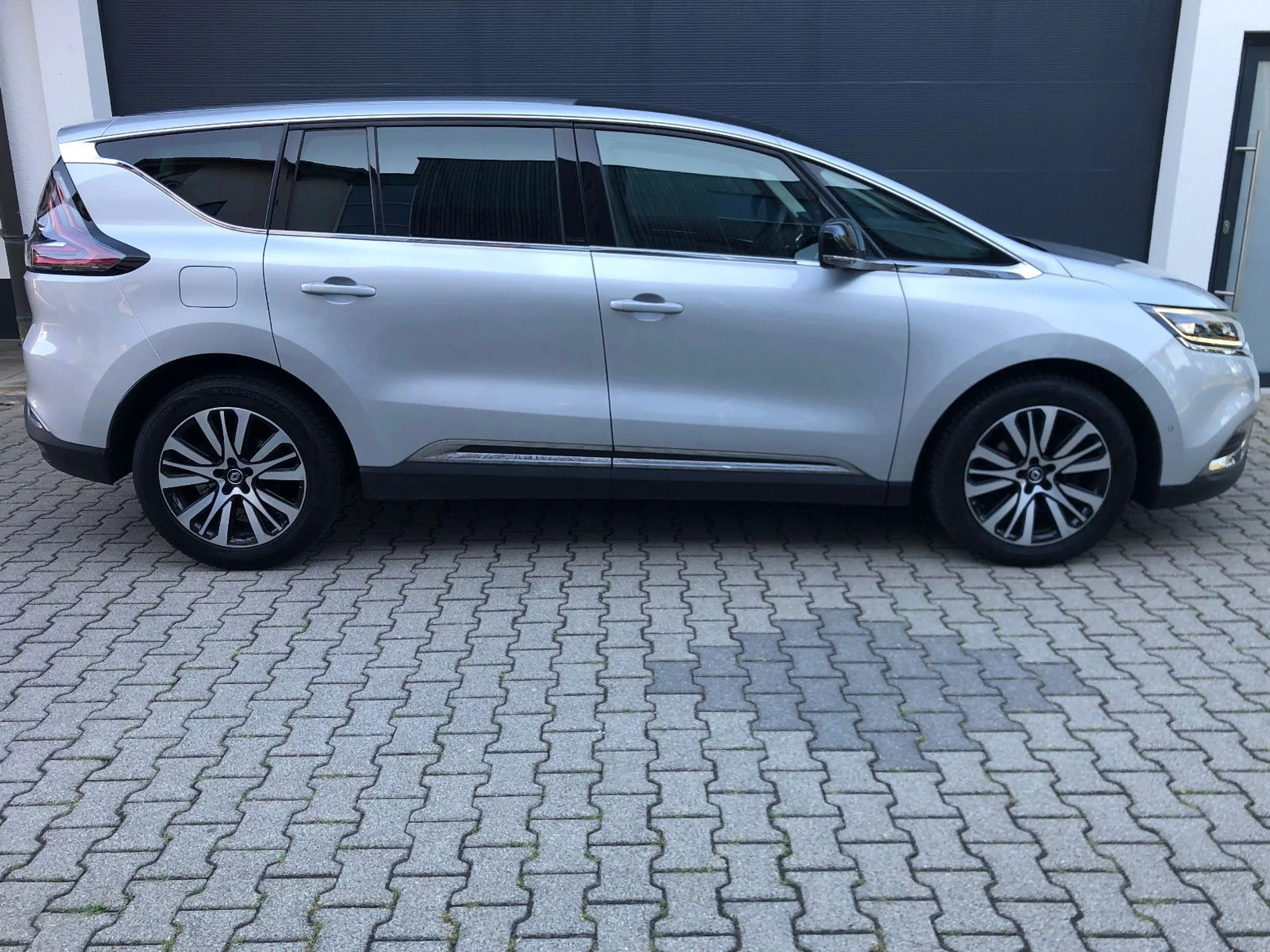 Renault Espace V Initiale Paris LED Navi Leder Bose Kam — photo 4