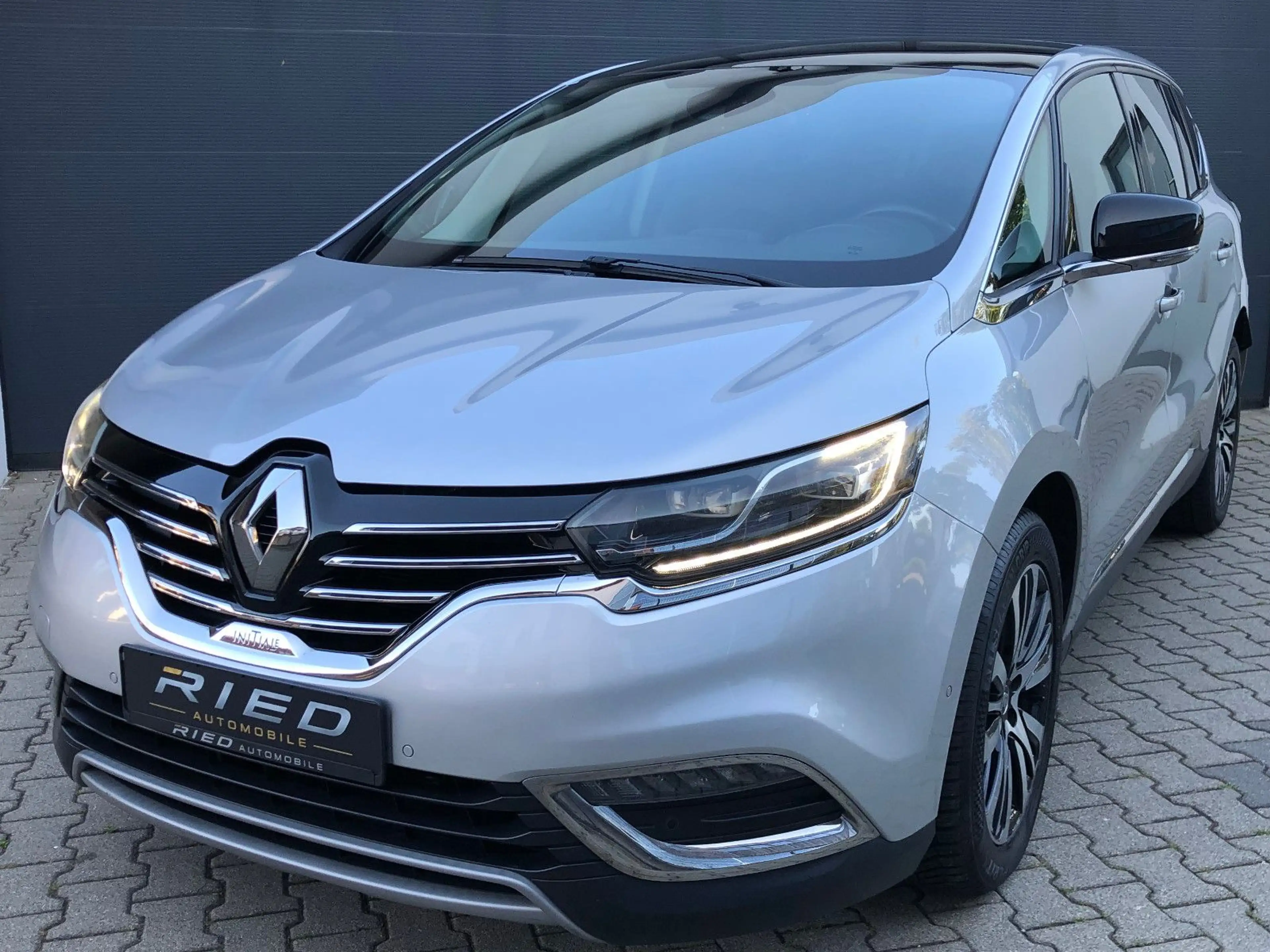 Renault Espace V Initiale Paris LED Navi Leder Bose Kam