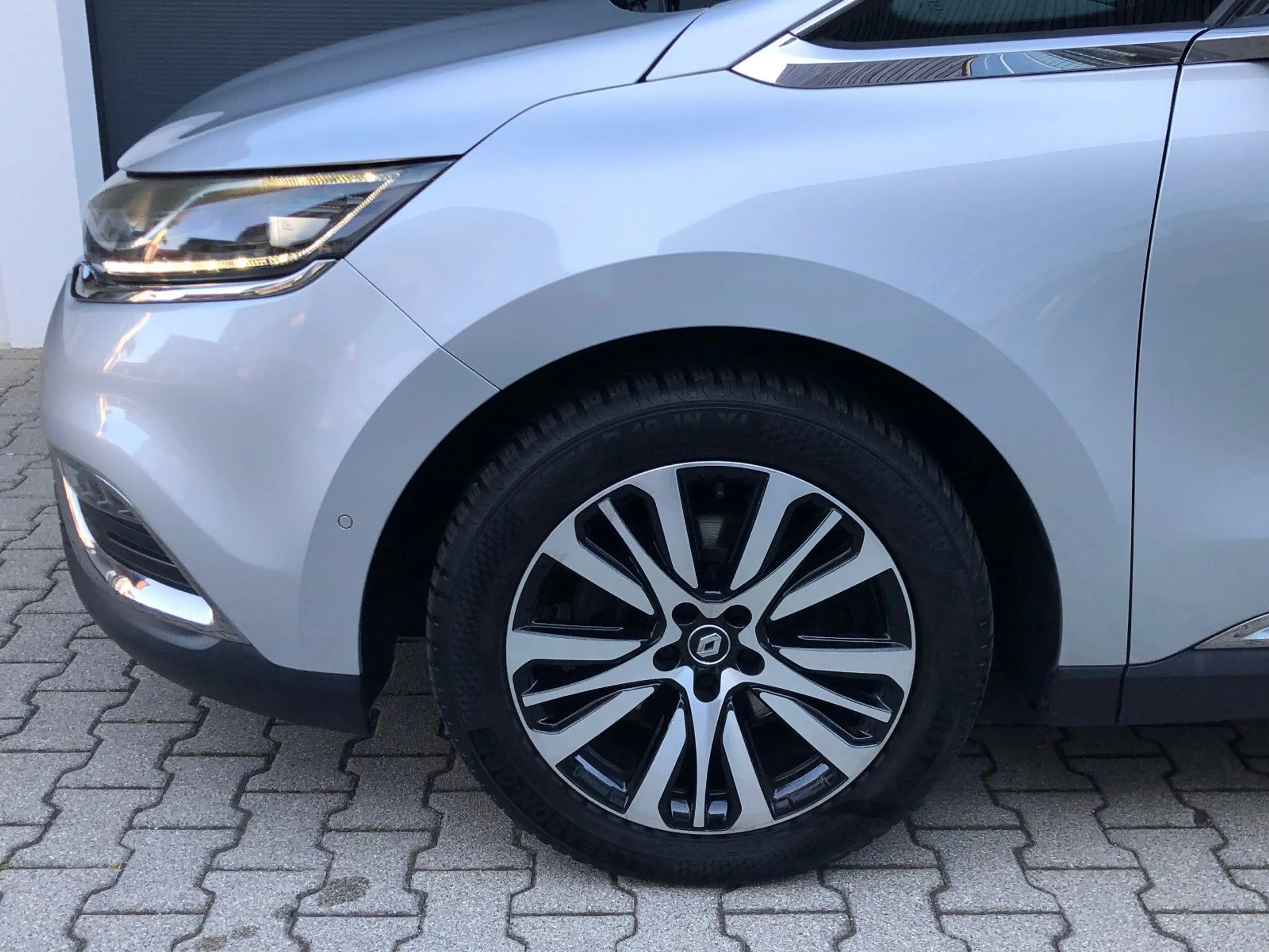 Renault Espace V Initiale Paris LED Navi Leder Bose Kam — photo 11