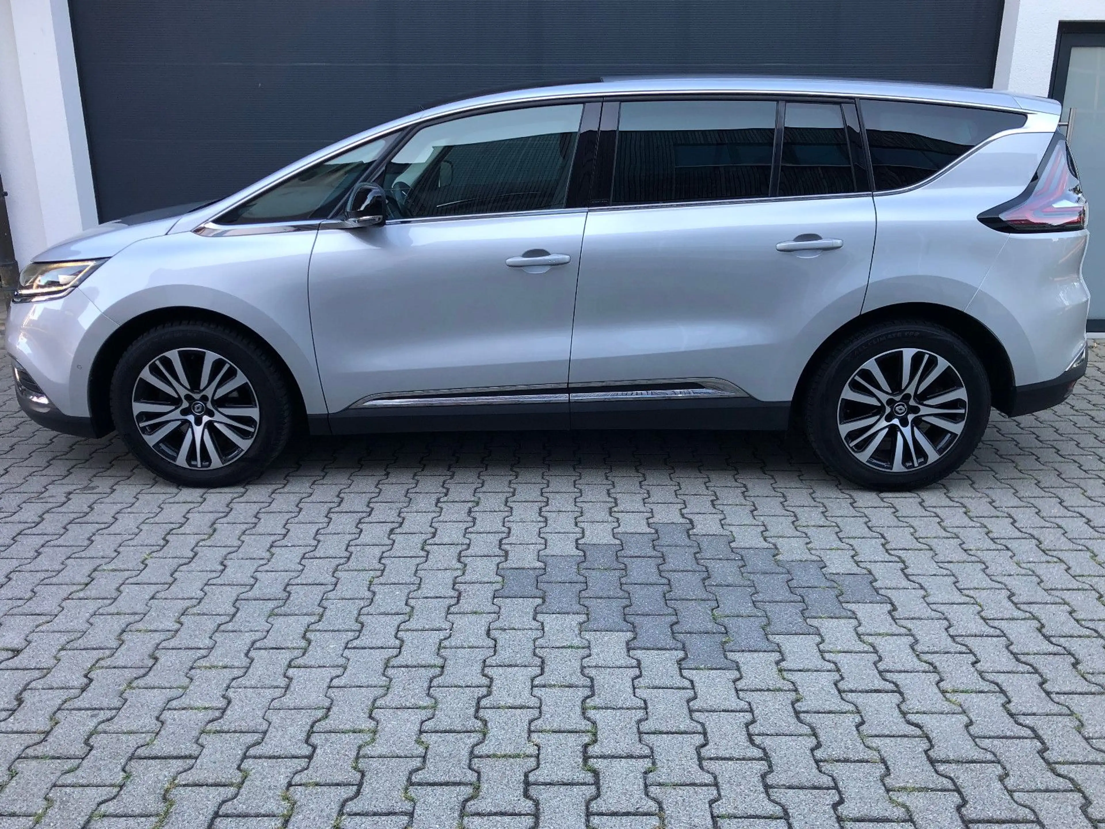 Renault Espace V Initiale Paris LED Navi Leder Bose Kam — photo 8