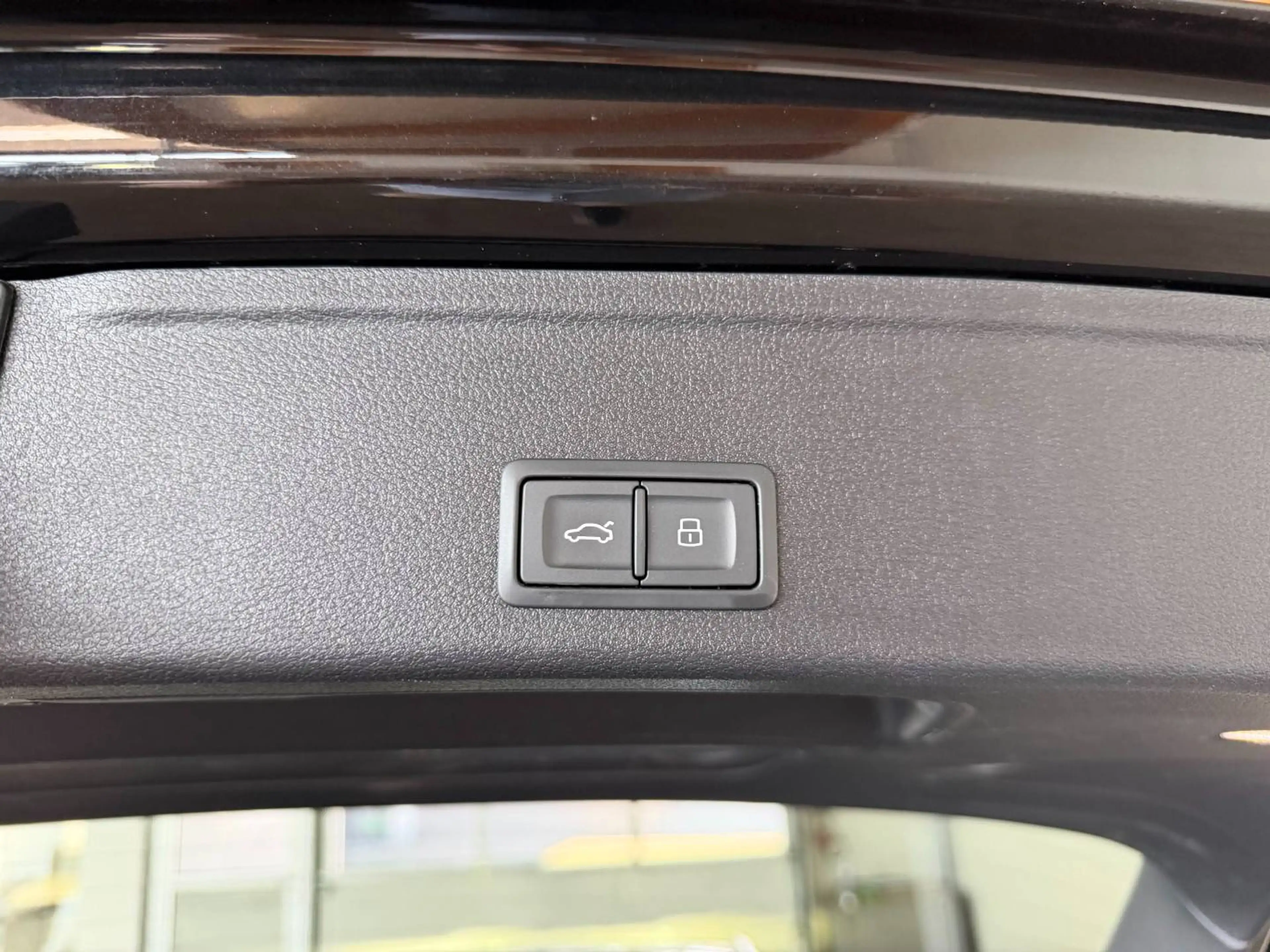 Audi A4 35 TFSI advanced — photo 13