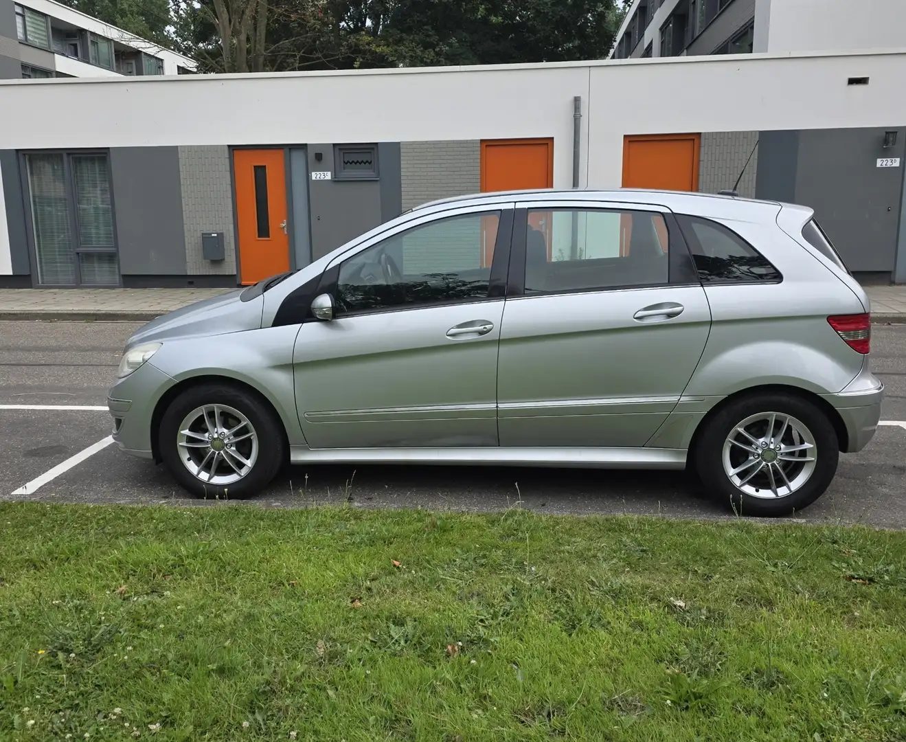 Mercedes-Benz B 170 - 2