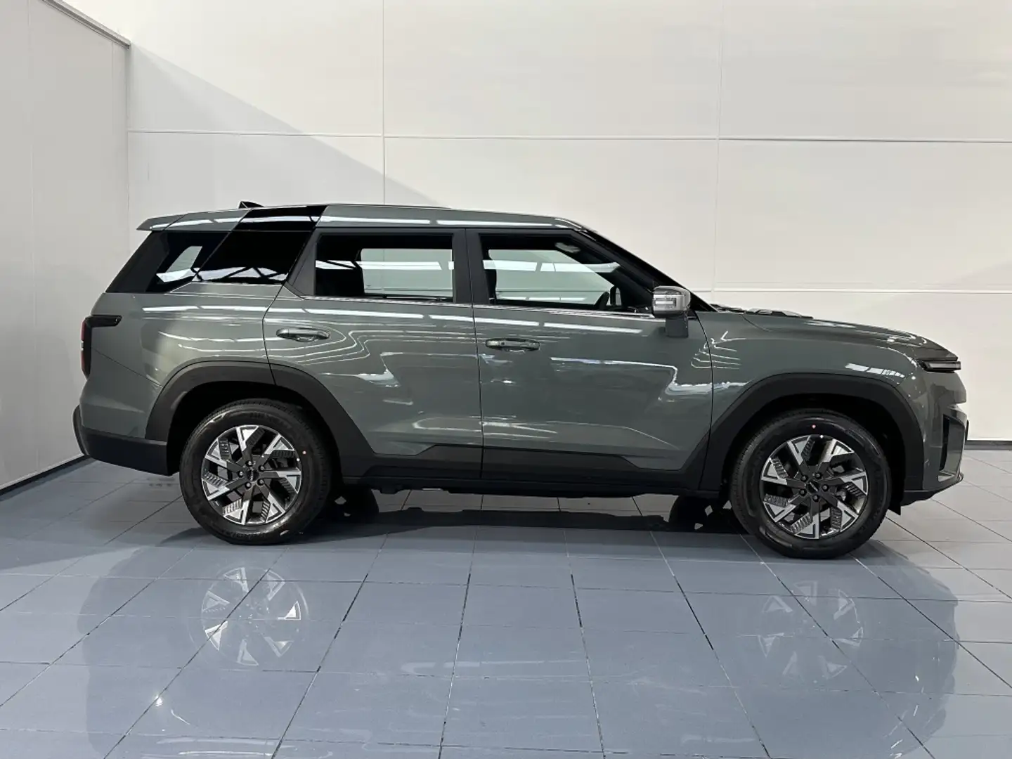 SsangYong Torres EVX Trend 152kW Grau - 2