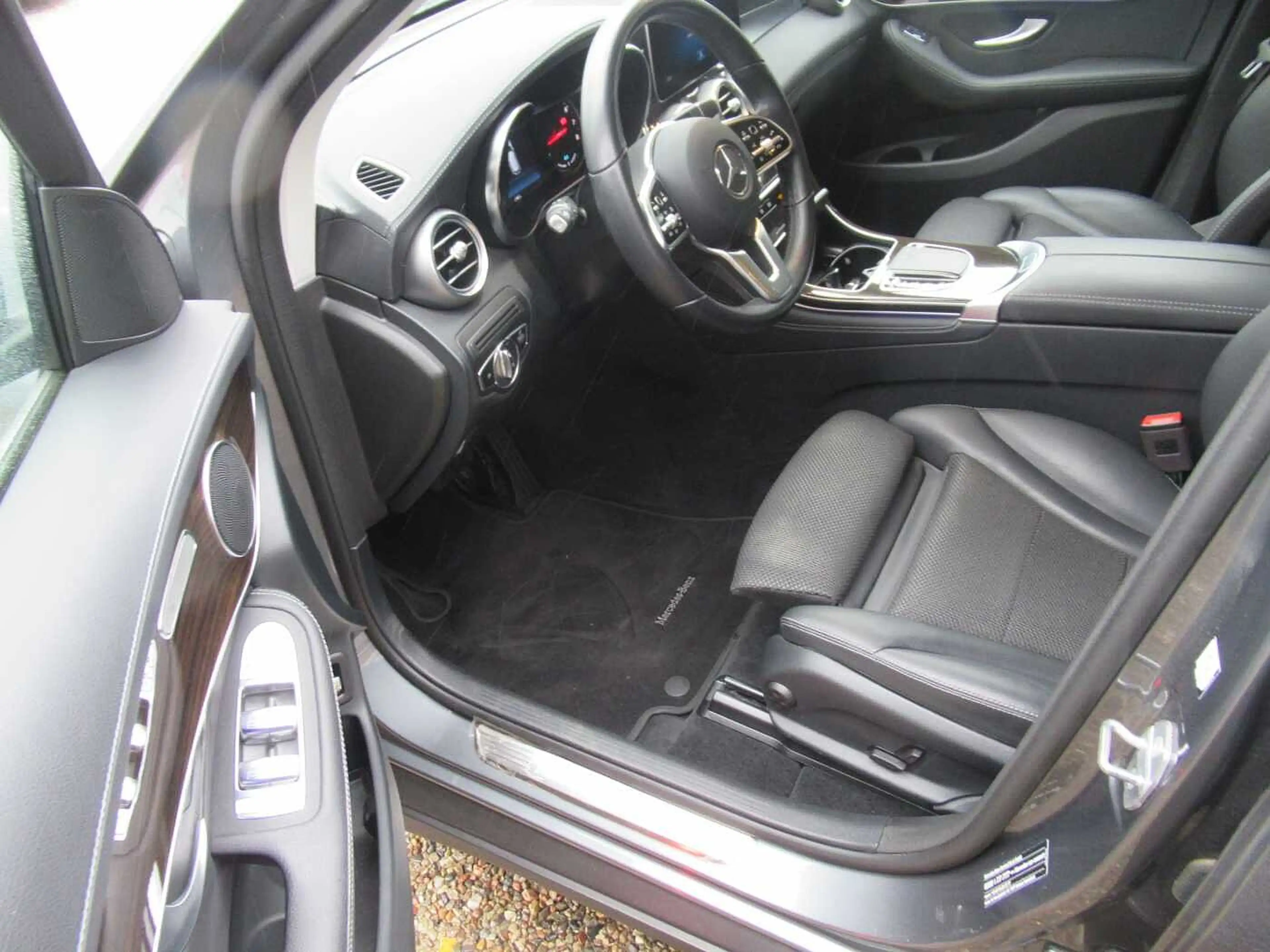 Mercedes-Benz GLC 200 4Matic 9G-TRONIC — photo 10