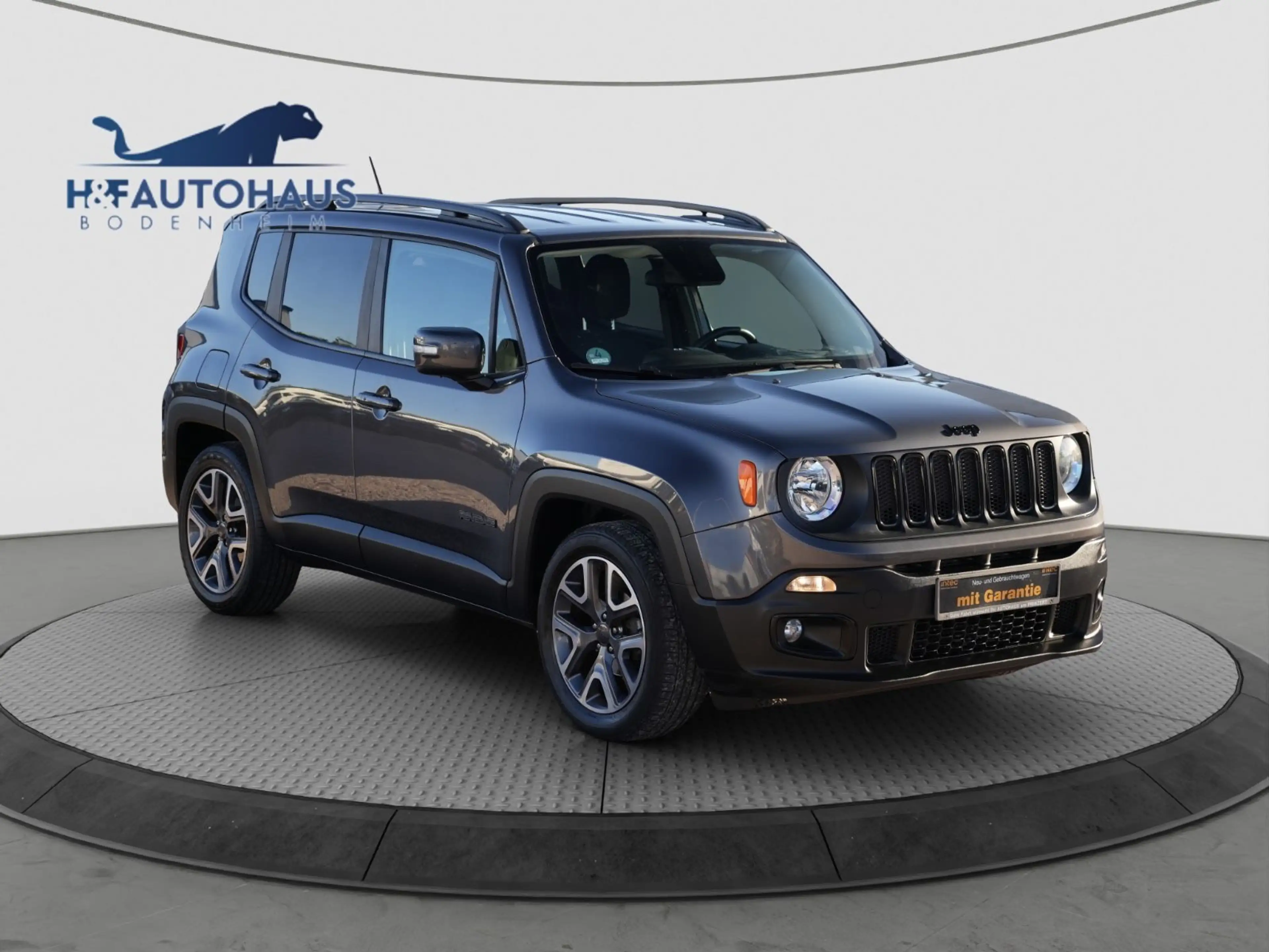 Jeep Renegade Longitude FWD/PDC/NAVI/TÜV NEU/1.HAND — photo 3