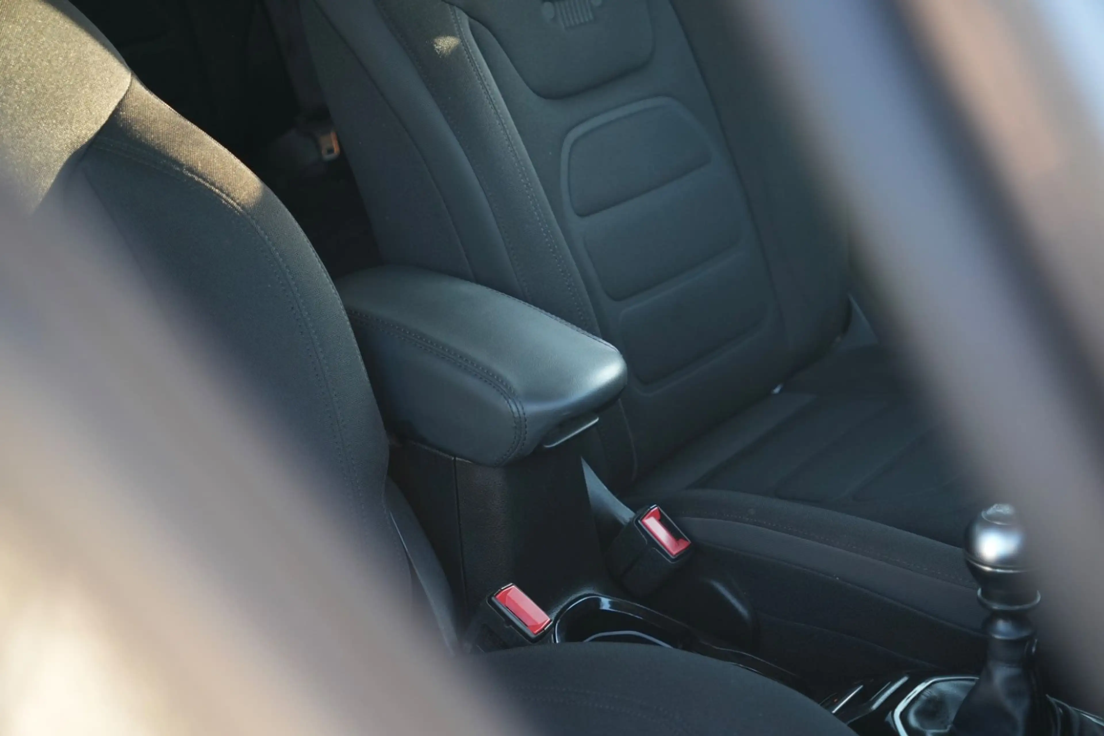 Jeep Renegade Longitude FWD/PDC/NAVI/TÜV NEU/1.HAND — photo 29