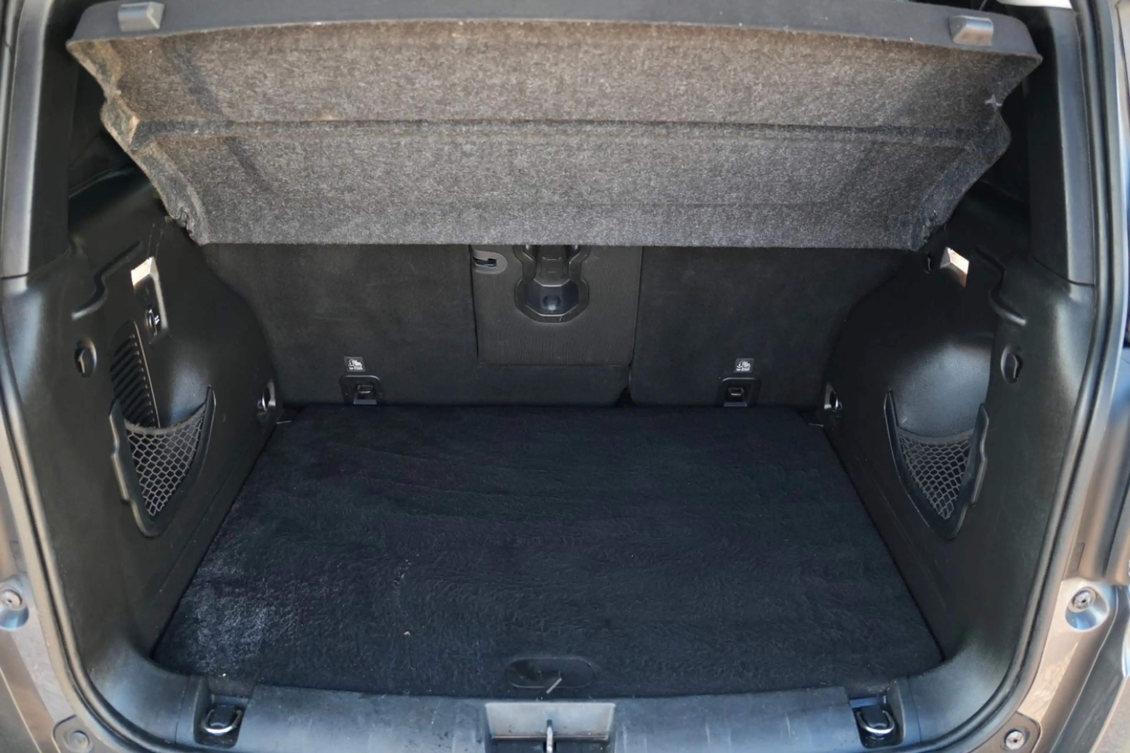 Jeep Renegade Longitude FWD/PDC/NAVI/TÜV NEU/1.HAND — photo 31